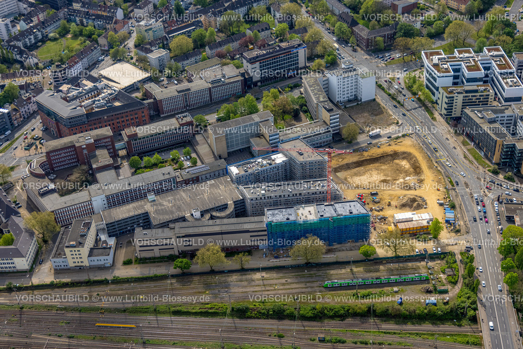 Essen240400691 | Luftbild, Baustelle neues Literatur Quartier für Büros und Wohnungen zwischen der Sachsenstraße und Bert-Brecht-Straße, Südviertel, Essen, Ruhrgebiet, Nordrhein-Westfalen, Deutschland