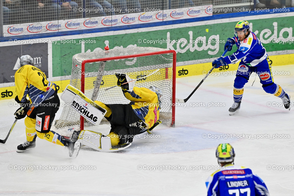 EC IDM WÄRMEPUMPEN VSV vs. Vienna Capitals | #25 Jeremy Gregoire Vienna Capitals, #31 Evan Cowley Vienna Capitals, #16 Kevin Hancock EC VSV, Tor EC VSV, EC IDM WÄRMEPUMPEN VSV vs. Vienna Capitals, EC IDM WÄRMEPUMPEN VSV vs. Vienna Capitals am 16.11.2025 in Villach (Stadthalle Villach), Austria, (Photo by Bernd Stefan)
