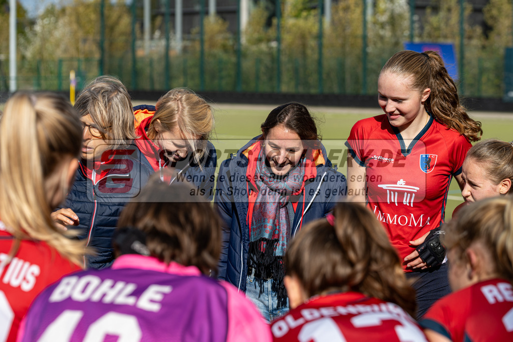 SFE_20231021_0009 | Deutsche Meisterschaft Weibliche U16 Halbfinale Uhlenhorst Mülheim - Berliner HC am 21.10.2023 in Köln (Düsseldorfer Hockeyclub 1905 e.V.), Photo: Stephan Fehrmann 2023 (Sports-Gallery)
