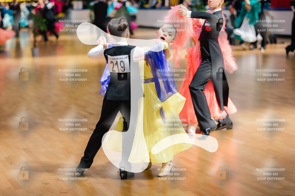 Hessen Tanzt WDSF Open Junior II Standard 12th (219) Arseniy Kossovych _ Polina Kossovych (TK Orchidee Chemnitz)-2025-05-17-7446 | Webshop for digital downloads and prints of dance sport, event & show photographer Julian Link - Realisiert mit Pictrs.com