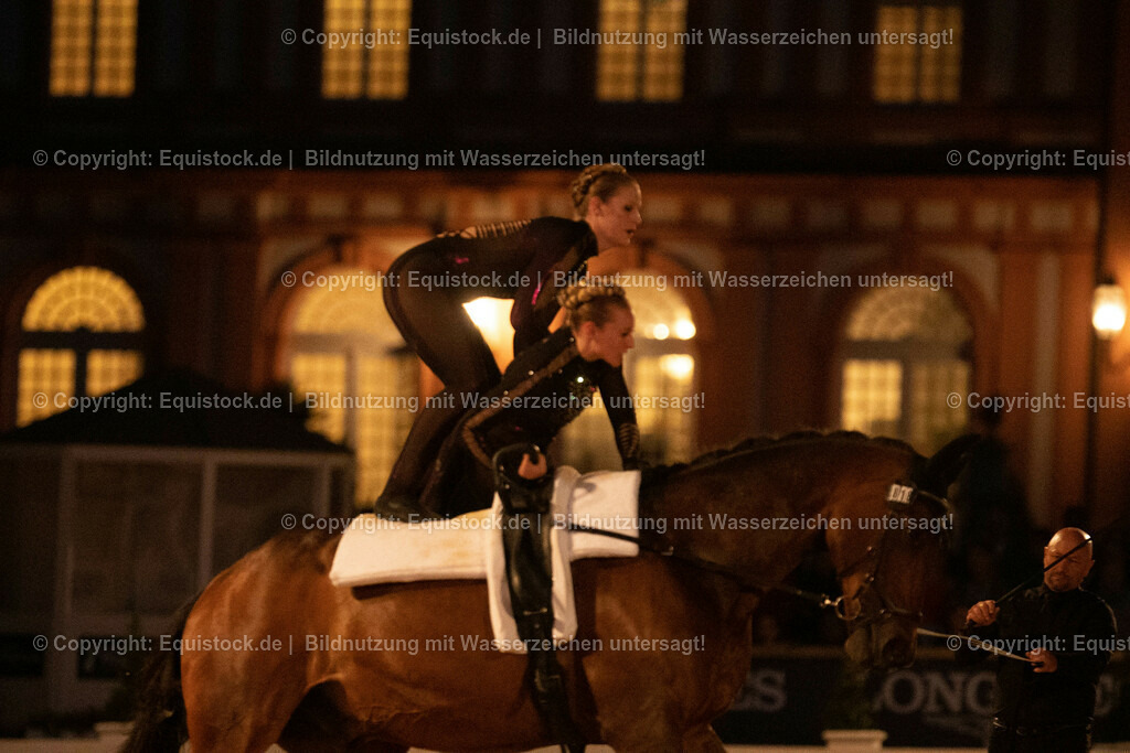 20230527_Voltigieren_NASPA_Flutlicht_0840 | equistock