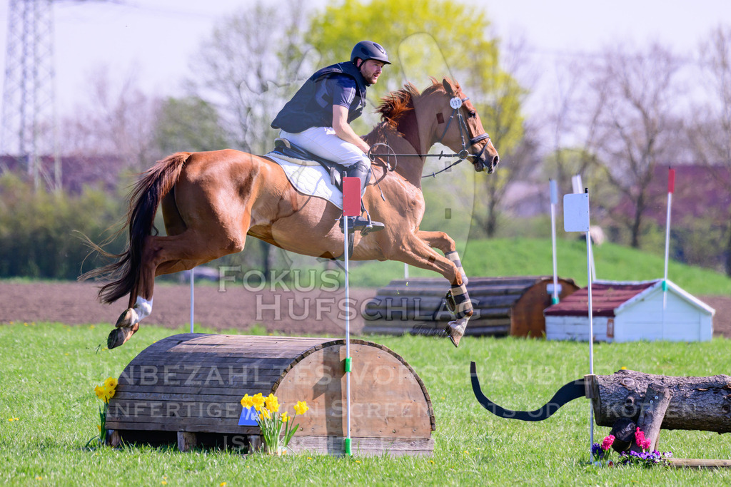 18042026-Gernlinden-03-0584 | Fokus Hufschlag Fotografie - Realisiert mit Pictrs.com