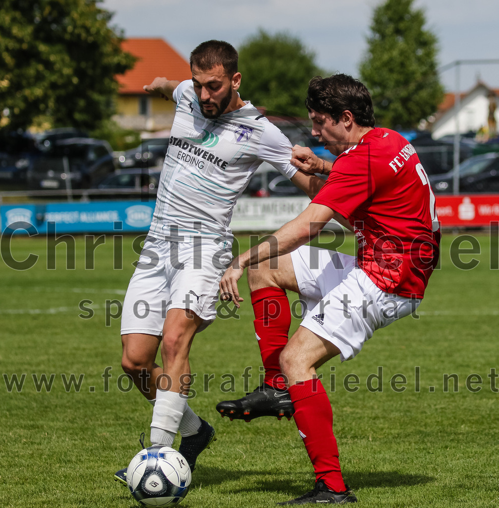 2023-07-30_052_FC_Lengdorf_gegen_SpVgg_Altenerding | Lengdorf, Deutschland, 30.07.2023:
Fußball, Kreisliga 2023 / 2024, 1. Spieltag, FC Lengdorf gegen SpVgg Altenerding, Endergebnis: 1:1

Leart Bilalli (SpVgg Altenerding, #10), Fabian Herbst (FC Lengdorf, #2)

Foto: Christian Riedel / fotografie-riedel.net