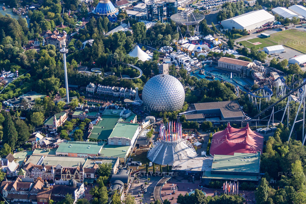 Luftbild: Freizeitzentrum - Vergnügungspark Europa-Park in Rust im Bundesland Baden-Württemberg in Deutschland. Foto: IMG_59466.jpg vom 16.08.2013 durch Werner Riehm/FLY-FOTO.de