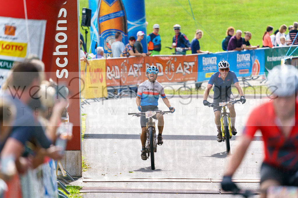 RennsteigRIDE Zieleinlaufbilder | Zieleinlauf RIDE 23