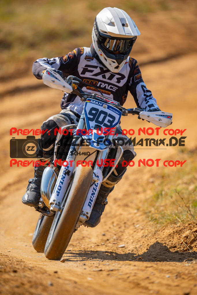 MaZZes-Fotomatrix-20260815-605116 | ROOKIES