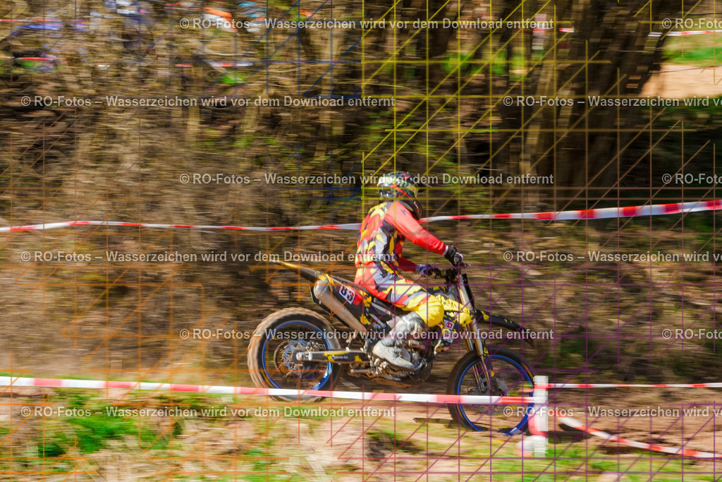 3 Lauf Mernes-181 | Sportfotografie von RO-Fotos: Motorsport, Motocross, Enduro, Laufveranstaltungen und Triathlon. Professionelle Fotos von Sportlern und Events. - Realisiert mit Pictrs.com