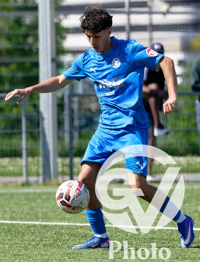FC Vernier  v UGS FC  - 2eme ligue inter  | Geneva, Switzerland - April 19 : during the 2eme ligue inter  match between FC Vernier  and UGS FC  at Stade de Vernier on April 19 , 2026 in Geneva, Switzerland.