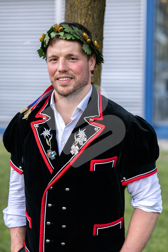 TESSINER2025_Ehrung_2313 | Schuler Alex gewinnt an seinem letzten Schwingfest den Kranz. - Realisiert mit Pictrs.com