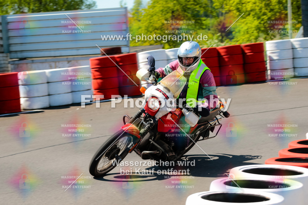 Moto-TeamOBK-22484 | Hier findet Ihr Bilder von Touristenfahrten auf der Nürburgring Nordschleife oder von anderen Veranstaltungen die ich besucht habe. Viel Spass beim Durch Schauen 