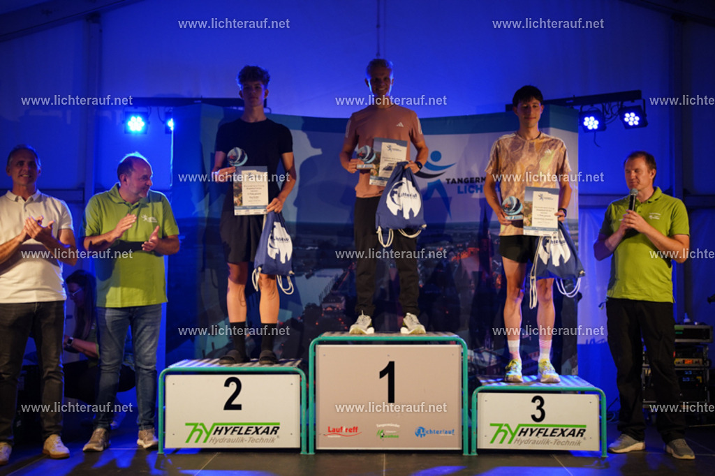FSC00395 | Lichterlauf  - Realisiert mit Pictrs.com