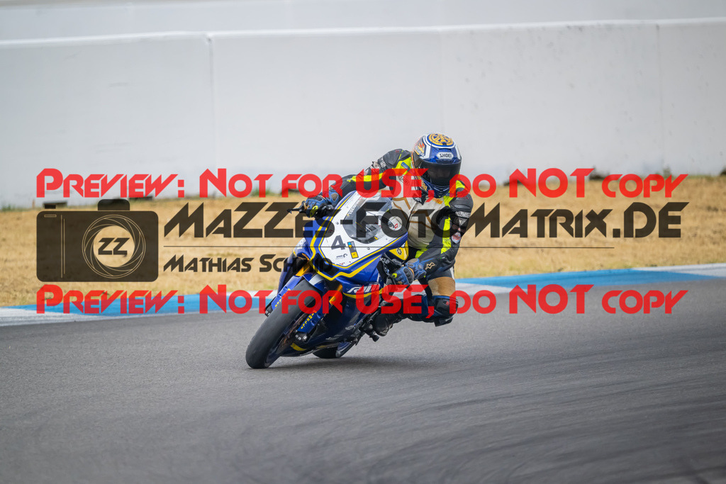 MaZZes-Fotomatrix-20260809-581292 | R1