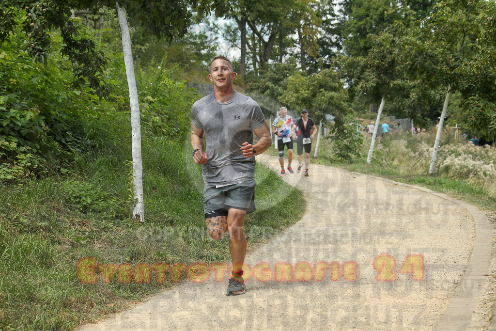 250824_1415_EX1_5561 | Sportfotografie im Rhein-Sieg Kreis, Köln, Bonn, NRW, Rheinland Pfalz, Hessen, etc. Unser Tätigkeitsfeld umfasst den Laufsport vom Volkslauf über den Marathon, Duathlon, Triathon bis zum Ultralauf wie Kölnpfad Ultra oder Schindertrail.
