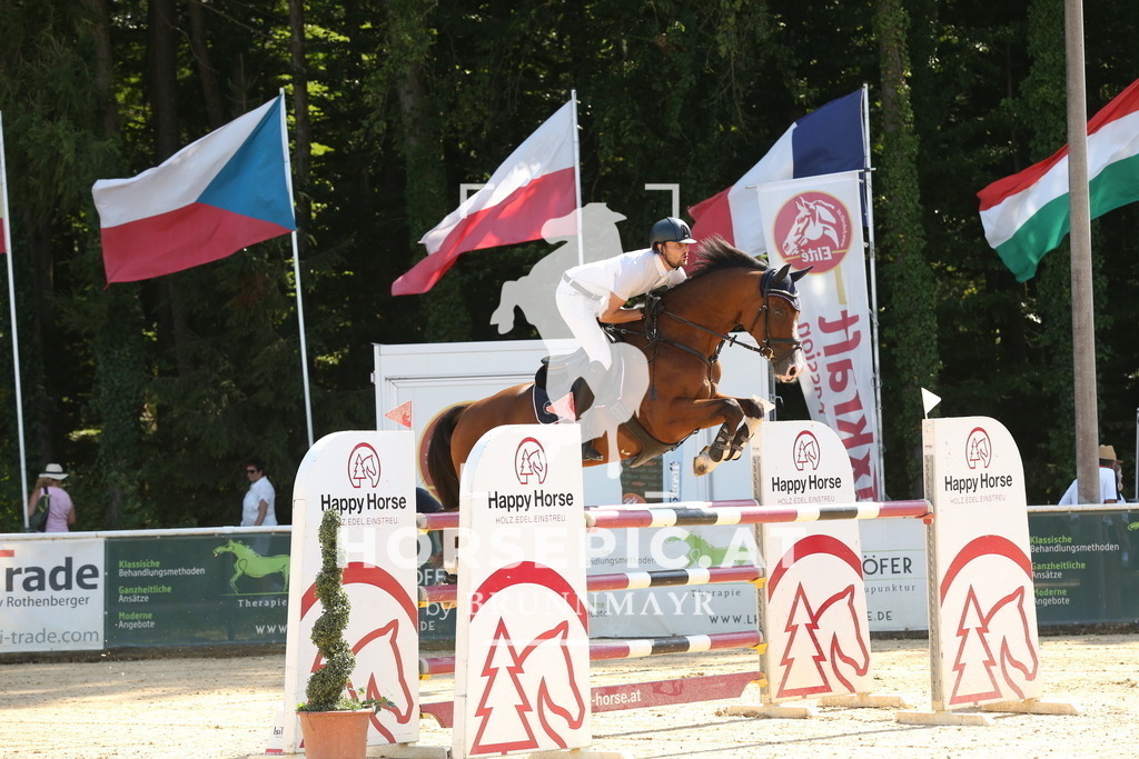 DL2Q6859 | Willkommen bei Brunnmayr - Design & Fotografie – Ihrem Spezialisten für Reitturniere und Pferdeveranstaltungen in Oberösterreich, Salzburg und Bayern! Seit über 17 Jahren sind wir leidenschaftlich dabei.