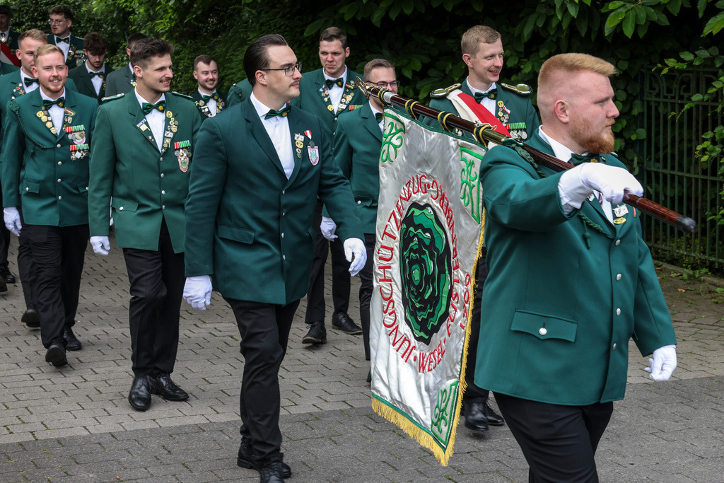 top-top.de 240531-075 | Foto, Video, Fotografie, Videografie, Fotobox, DJ, Discjockey, Musik, Musikbox, Veranstaltung, Photobooth, Amazon, Ebay, Buchtipp, Bestseller, Autor, Verlag, Buch, Wesel, Hamminkeln, NRW, Dinslaken, Rees, Drohne, Hochzeit, Party, Fotobox, Wesel, Fotograf