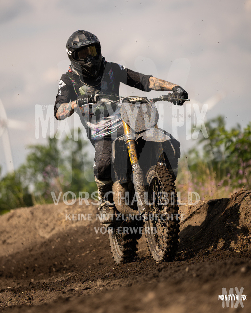 866A1475 | mxndyyvipix