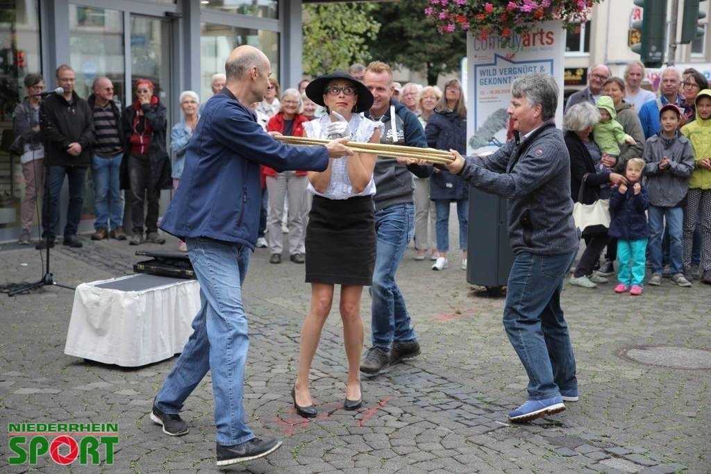 AdreanneTribouto_Hoopelai_073 | Bildergalerie von Sport-Ereignissen aber auch von weiteren spannenden Dingen - nicht nur vom Niederrhein. In Anlehnung an den bekannten Spruch von Hanns Dieter Hüsch heißt das Motto: "Niederrhein ist überall".  - Realisiert mit Pictrs.com