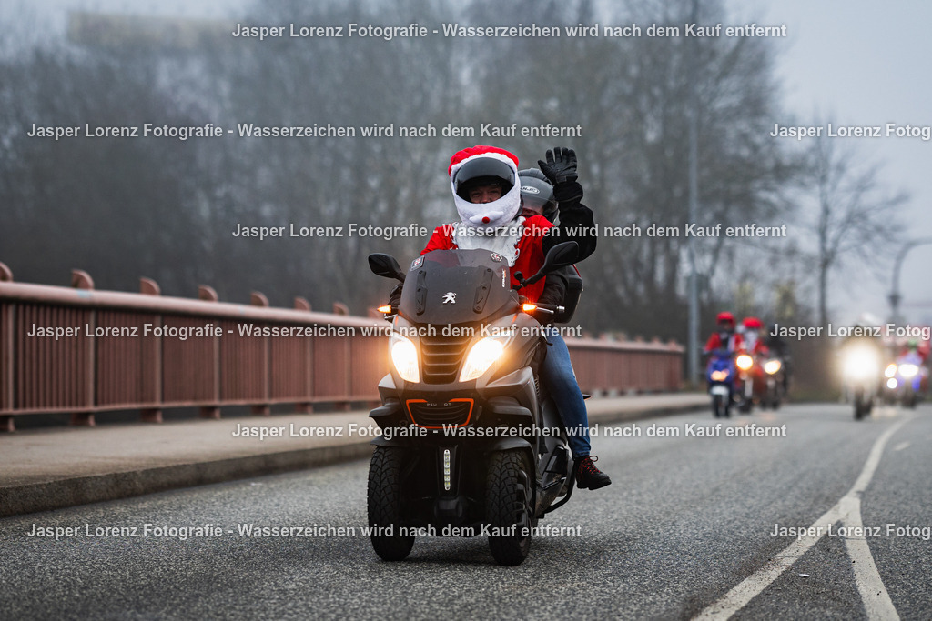 X-Mas Ride I Kiel I 2025 | Jasper Lorenz Fotografie - Realisiert mit Pictrs.com