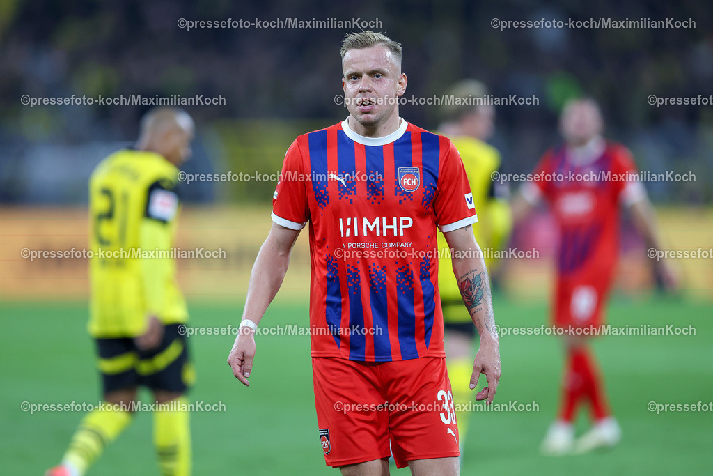 BVB13092401055 | 13.09.2024, 1. Fußball Bundesliga, Borussia Dortmund - 1. FC Heidenheim 1846, Signal Iduna Park, Saison 2024 2025: Lennard Maloney (Heidenheim #33)DFB regulations prohibit any use of photographs as image sequences and or quasi-video.