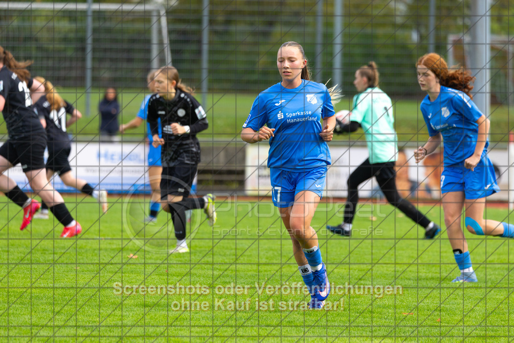 20261010_143716_0466_(c)_by_PhotoPeet | #,1.FC Donzdorf (schwarz) vs. SC Sand (blau), Fußball, EnBW-Oberliga B -Juniorinnen, 05. Spieltag, Saison 2026/2027, Rasenplatz Lautertal Stadion, Süßener Straße 16, 73072 Donzdorf, 10.10.2026 - 14:00 Uhr,Foto: PhotoPeet / Sport- &amp; Eventfotografie / Peter Harich