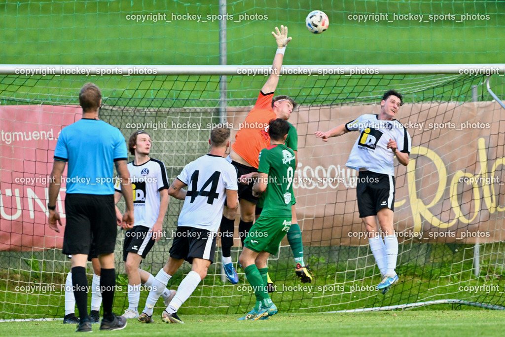 FC Gmünd vs. SV Spittal 1921 | #44 Miha Kostanjsek SV Spittal, #1 Niklas Schmied SV Spittal, #9 Juro Kovacic FC Gmünd, #3 Killian Brandner SV Spittal, #18 Kristijan Jelic SV Spittal, FC Gmünd vs. SV Spittal 1921, FC Gmünd vs. SV Spittal 1921 am 27.08.2024 in Gmünd (Sportplatz Karnerau), Austria, (Photo by Bernd Stefan)