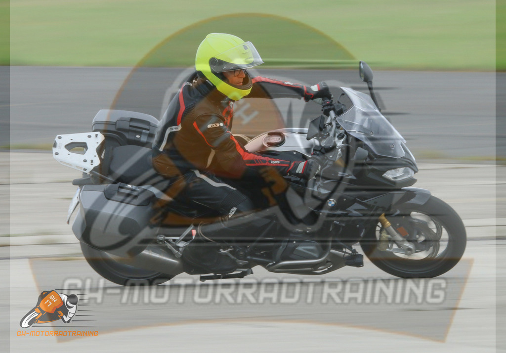 IMG_0516-2 | gh-motorradtraining-foto.de - Realisiert mit Pictrs.com