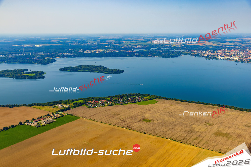 Schrägluftbild  Görslow  Leezen - Das Luftbild wurde 2025 vom UL-Flugzeug heraus erstellt (ohne Drohne- keine Drohnenaufnahme ) - Hochauflösende Luftaufnahme -Nicht vergleichbar mit Google Maps oder Satelittenbilder- Die Geschenkidee !Mit Lizenz und Bildrechte bestellbar
