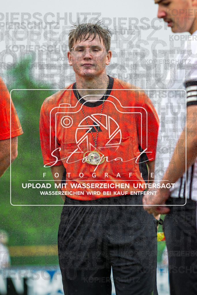 U17 Kreispokal Finale HK - SV Soltau vs. SG Fulde | Joschua Sittkus (Schiedsrichterassistent); U17 Kreispokal Finale HK - SV Soltau vs. SG Fulde am 07.06.2026 in Sportplatz Alter Schulweg, Schülern - Realisiert mit Pictrs.com