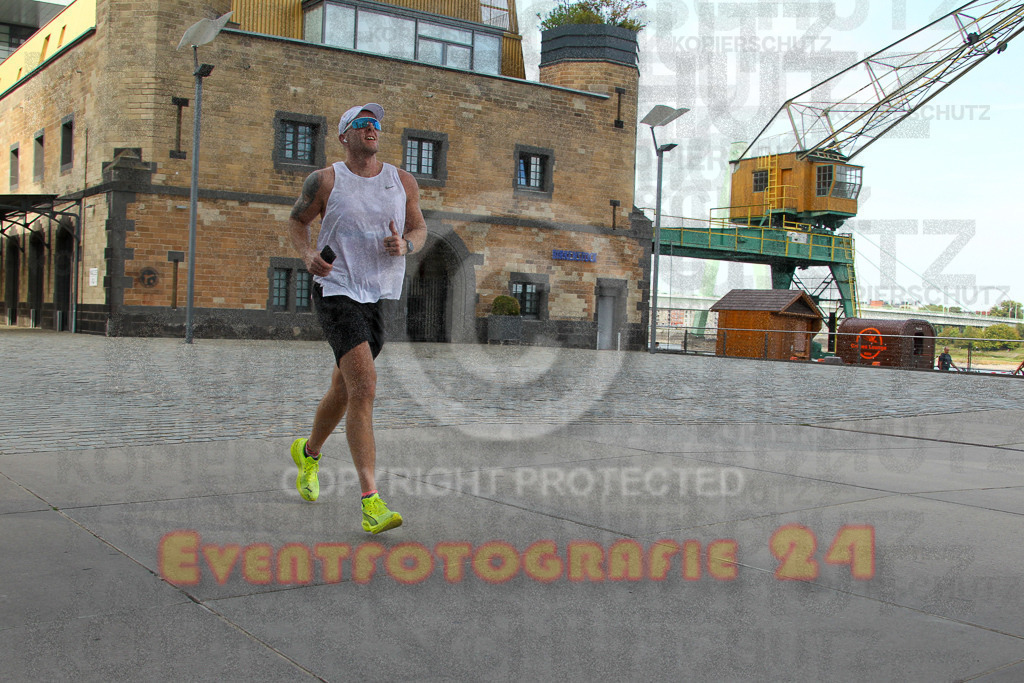 250920_1511_EV4_8223 | Sportfotografie im Rhein-Sieg Kreis, Köln, Bonn, NRW, Rheinland Pfalz, Hessen, etc. Unser Tätigkeitsfeld umfasst den Laufsport vom Volkslauf über den Marathon, Duathlon, Triathon bis zum Ultralauf wie Kölnpfad Ultra oder Schindertrail.