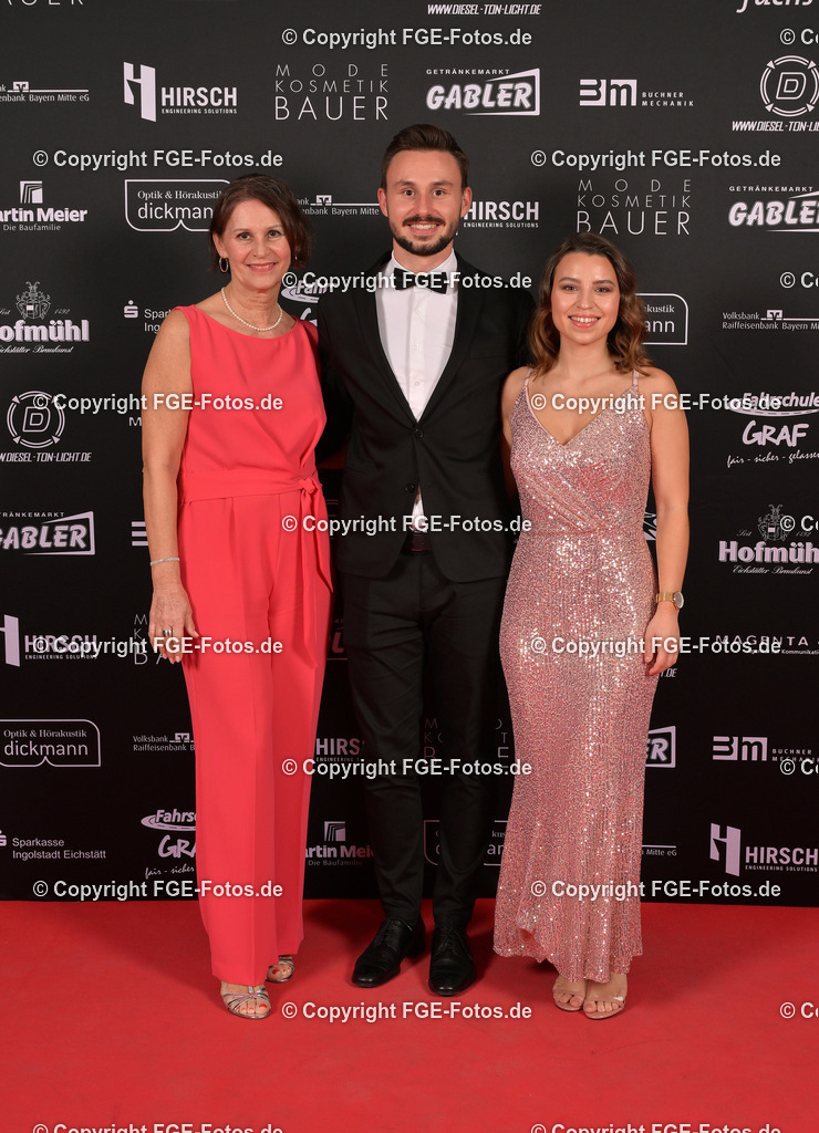 20240127-fge-fotos-0055 | Hofball der FGE am 27.01.2024 im Alten Stadttheater in Eichstätt. - Realisiert mit Pictrs.com