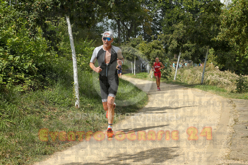 250824_1340_EX1_3188 | Sportfotografie im Rhein-Sieg Kreis, Köln, Bonn, NRW, Rheinland Pfalz, Hessen, etc. Unser Tätigkeitsfeld umfasst den Laufsport vom Volkslauf über den Marathon, Duathlon, Triathon bis zum Ultralauf wie Kölnpfad Ultra oder Schindertrail.