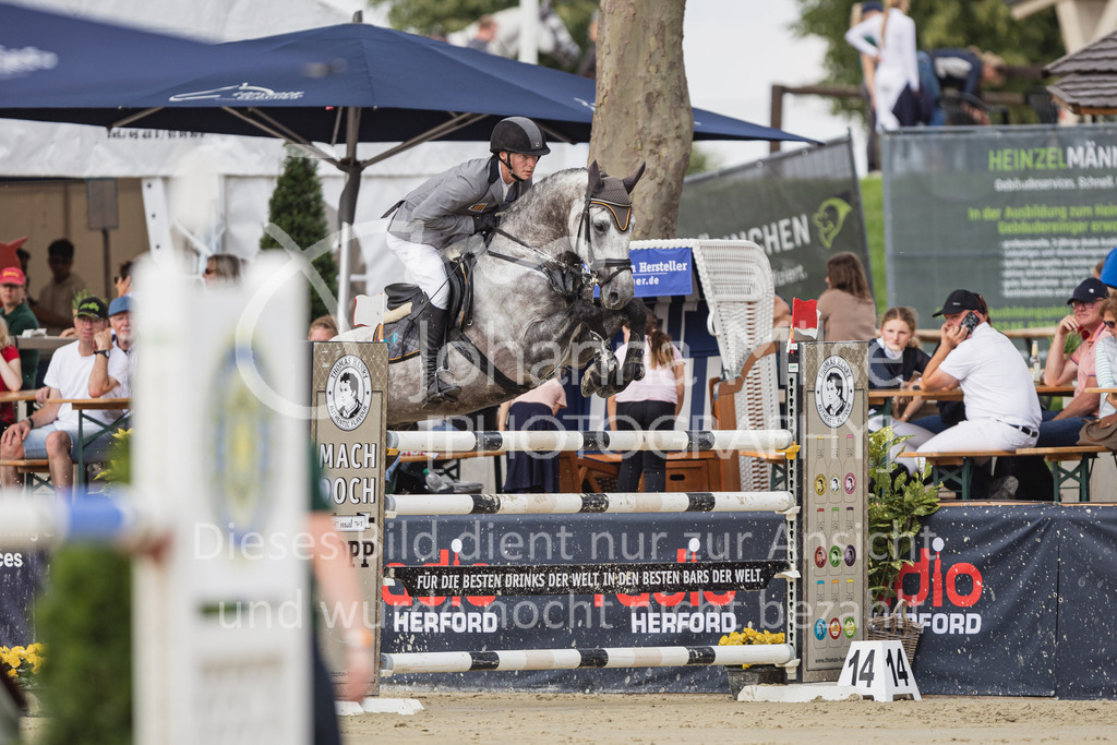 230728_BHO_2PhM2_2-774 | Deine schönsten Turniermomente als professionelle Fotos! Entdecke hochwertige Pferdesport-Fotografie im Online-Shop. Jetzt Fotos finden & bestellen!