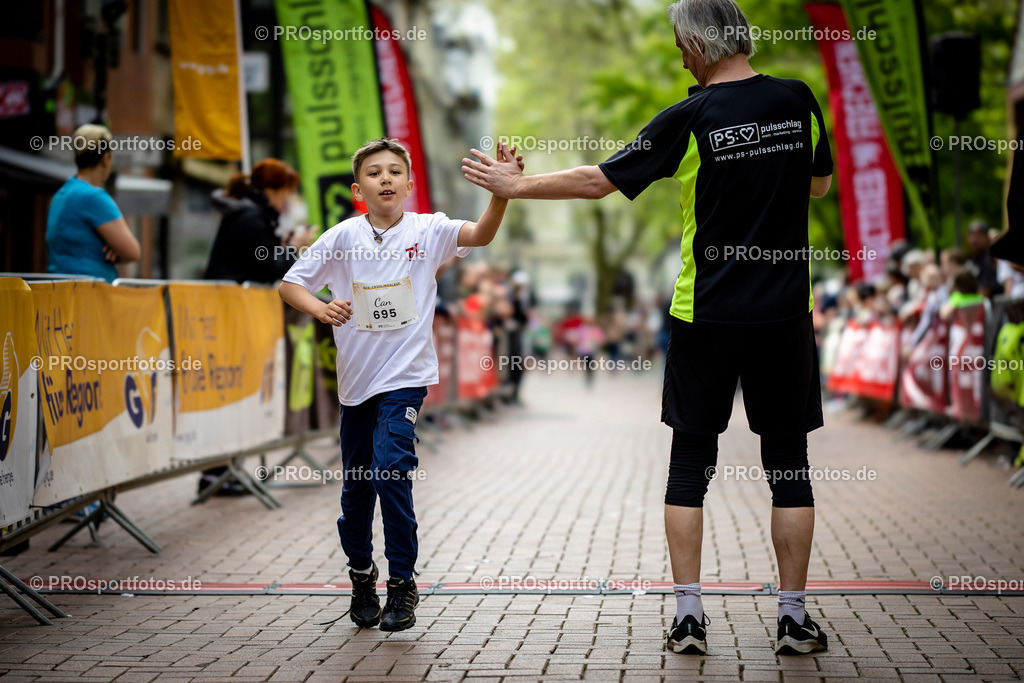 GVG Fruehlingslauf in Frechen, 07.05.2023 | Impressionen vom GVG Fruehlingslauf am 07.05.2023 in Frechen (Nordrhein-Westfalen). Foto: BEAUTIFUL SPORTS/Axel Kohring
