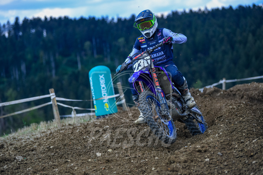 Yami (98) | Paeschuphoto Shop - Wer nicht sucht der auch nicht findet.Ob Motocrossbilder oder von einem besuchtem Spiel, Hauptsache Action. - Realisiert mit Pictrs.com