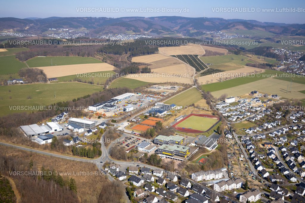 Schmallenberg220303756 | Luftbild, Städtisches Gymnasium und Sportanlage, Wormbach, Schmallenberg, Sauerland, Nordrhein-Westfalen, Deutschland