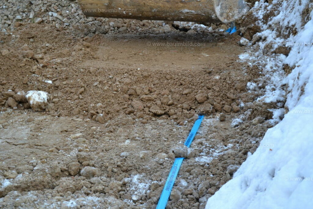 bib-lg02-erdarbeiten-0217 | Nach LV-Leistungsgruppen sortierte Detailfotos über den Bau eines Hauses. Alle Hausbau-Bilder direkt vom Urheber und Autor der Website Haus-Selber-Bauen.com