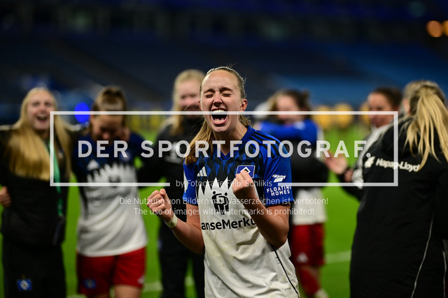 Fußball I Frauen I Saison 2025-2026 I DFB-Pokal I Achtelfinale I Hamburger SV - Bayer 04 Leverkusen I 18022 | Der Sportfotograf. - Realisiert mit Pictrs.com
