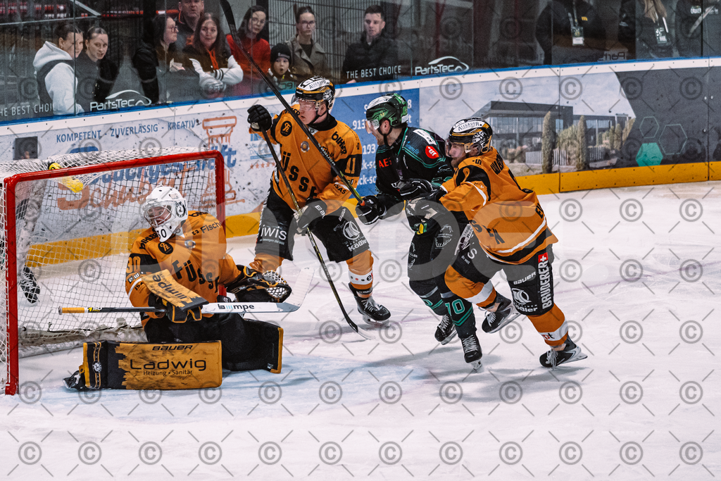 Alligators_vs_Fuessen_06_03_2026_PP-21 | Höchstadt Alligators Fotogalerie: Eishockey-Action aus Franken. Professionelle Spielfotos, Portraits & Stadionbilder zum Download. Jetzt entdecken! - Realisiert mit Pictrs.com