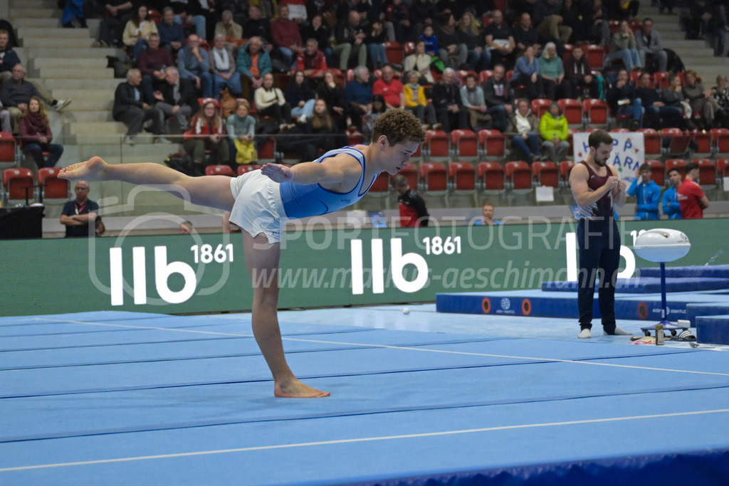 Schweizer Meisterschaften Kunstturnen Mannschaften Männer (A) - 22. November 2025 | Schweizer Meisterschaften Kunstturnen Mannschaften Männer (A)AXA Arena, WinterthurBild: Sportfotografie Markus Aeschimann | www.markus-aeschimann.ch - Realisiert mit Pictrs.com