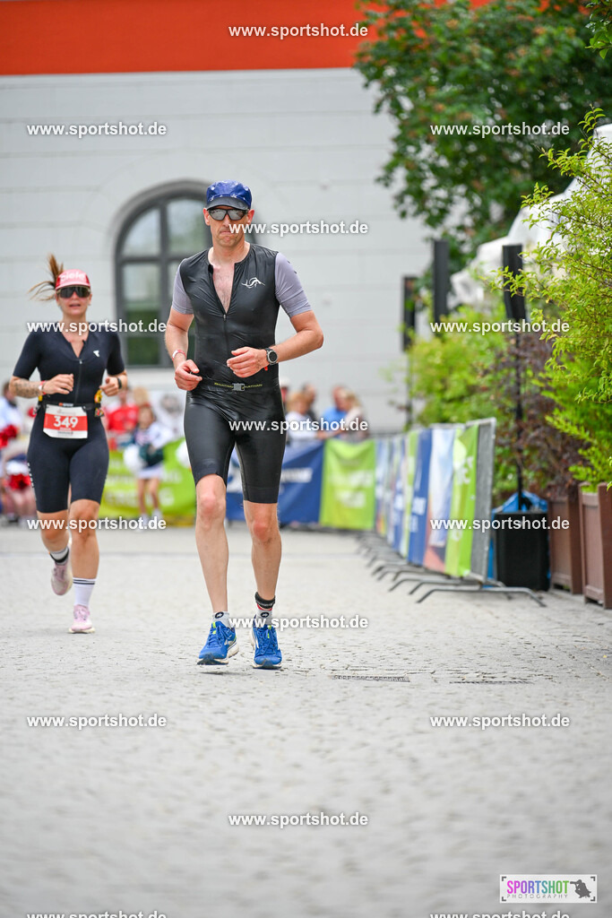 SZI_8078 | Stadttriathlon Erding 2025. #yourpictrs #sportshot_your_pictrs @Sportshotphotography #stadttriathlonerding Copyright: www.sportshot.de