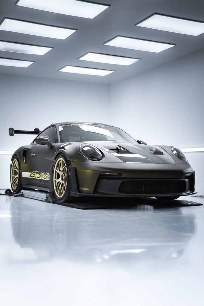 R6AT1435 _Alexander Tschuncky | Entdecken Sie die faszinierende Welt von Alexander Tschuncky Arts: Kreative Fotografie, atemberaubende Automobilkunst und hochwertiger Bilderdruck. Lassen Sie sich inspirieren! - Realisiert mit Pictrs.com