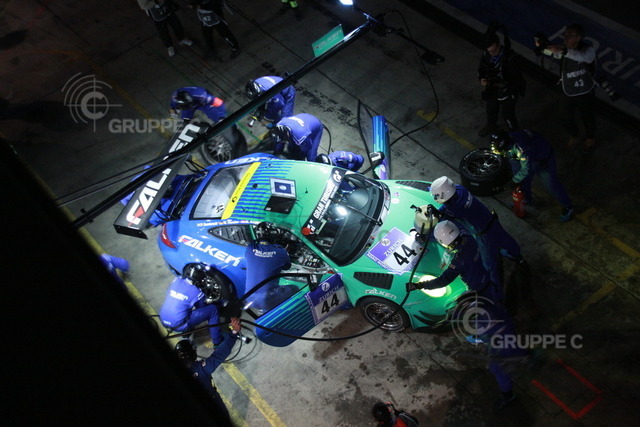 Bild_Fan-Fotos_8_ | Motorsport-Fotografie: DTM, 24h Nürburgring und GT-Action in hochauflösenden Bildern. Entdecke packende Rennmomente & Impressionen direkt aus der Boxengasse. - Realisiert mit Pictrs.com