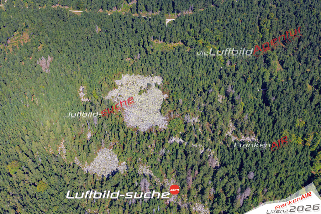Die Luftaufnahme Schneeberg -  wurde 2017 mittels Flugzeug (keine Drohne) erstellt. Perfekte Schärfe und Druck- Auflösung- Garantiert!