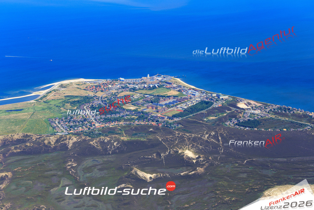 Die Luftbildaufnahme List - Sylt wurde 2018 mittels Flugzeug (keine Drohne) erstellt. Perfekte Schärfe und Druck- Auflösung- Garantiert!