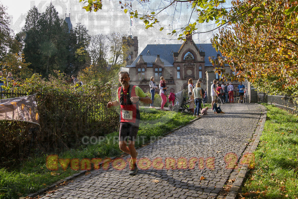 221030_1219_EV8_5993 | Sportfotografie im Rhein-Sieg Kreis, Köln, Bonn, NRW, Rheinland Pfalz, Hessen, etc. Unser Tätigkeitsfeld umfasst den Laufsport vom Volkslauf über den Marathon, Duathlon, Triathon bis zum Ultralauf wie Kölnpfad Ultra oder Schindertrail.