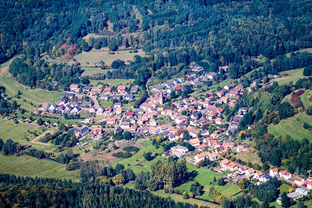 Luftbild: Ortsansicht in Bobenthal im Bundesland Rheinland-Pfalz in Deutschland. Foto: IMG_13623.jpg vom 28.09.2008 durch Werner Riehm/FLY-FOTO.de
