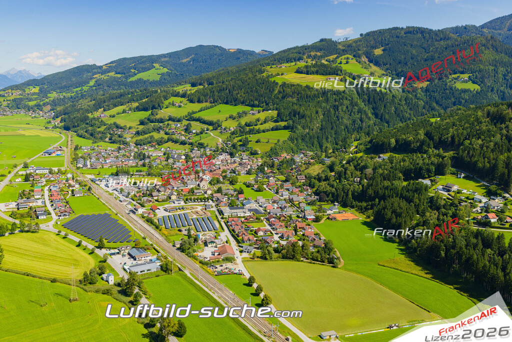 Luftaufnahme von  Öblarn - Die Luftaufnahme wurde 2025 vom UL-Flugzeug heraus erstellt ( keine Drohne ) - Hochauflösende Luftaufnahme - für professionelle Ausdrucke geeignet. Die Geschenkidee !Mit Lizenz und Bildrechte bestellbar