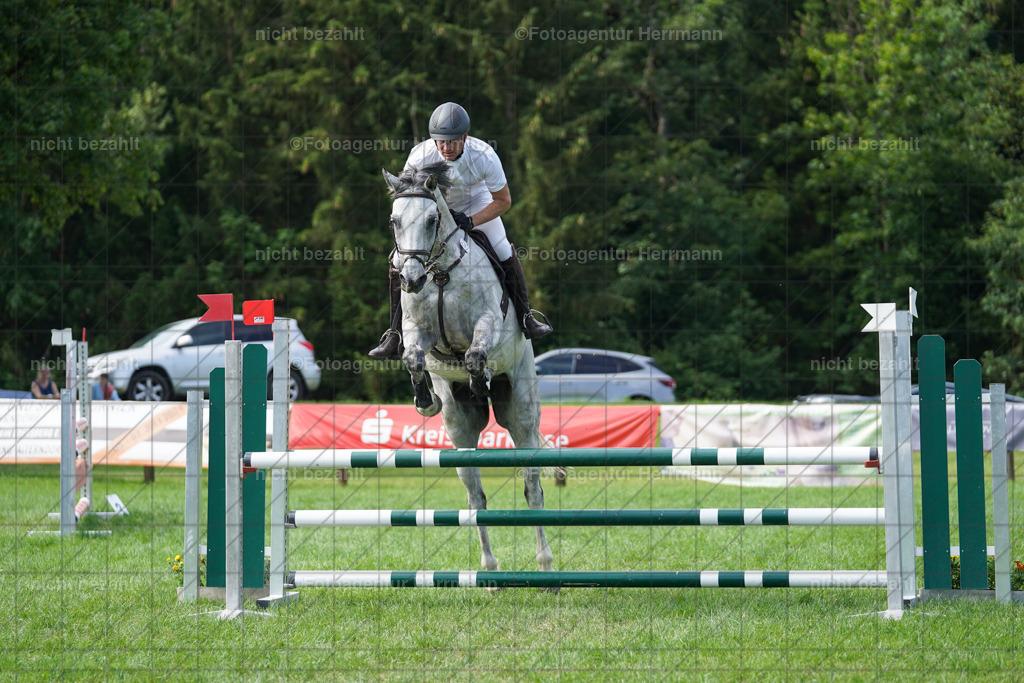 20240706-FAH06229 | Grafing Turnierfotos, Reitverein Ebersberg, Turnierfotografen Bayern, reitsportbilder, Pferdefotograf, reitsportfotograf, Sportbilder, Reitsportfotografie, Fotoagentur Herrmann, Turnierfotograf