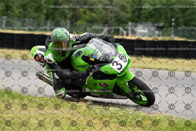 25bt02-0769 | markuskiefer.com - Realisiert mit Pictrs.com