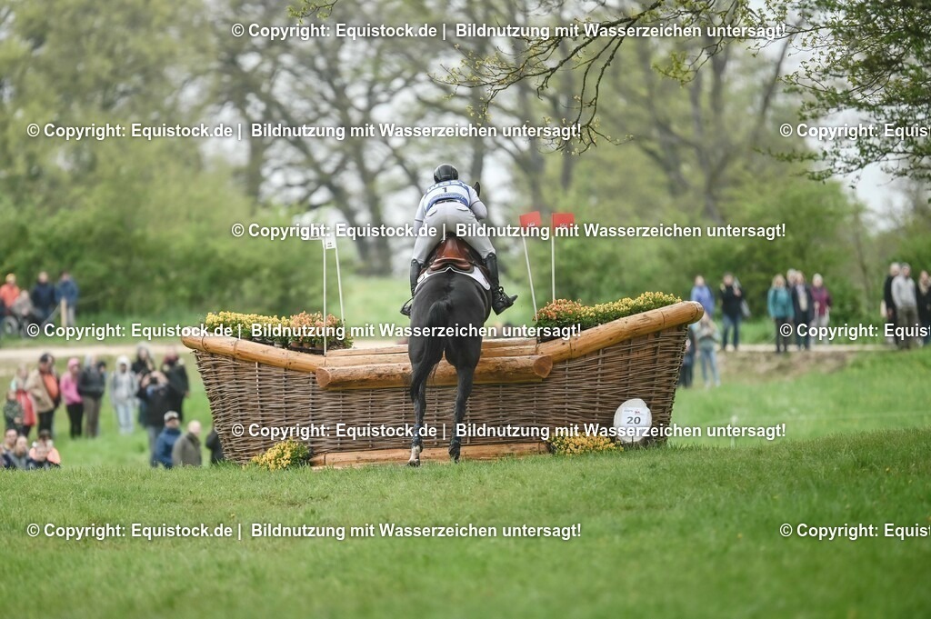 20230513_CCI4_Gelände_0017 | equistock